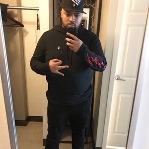 Meet your Posher, Hoolie